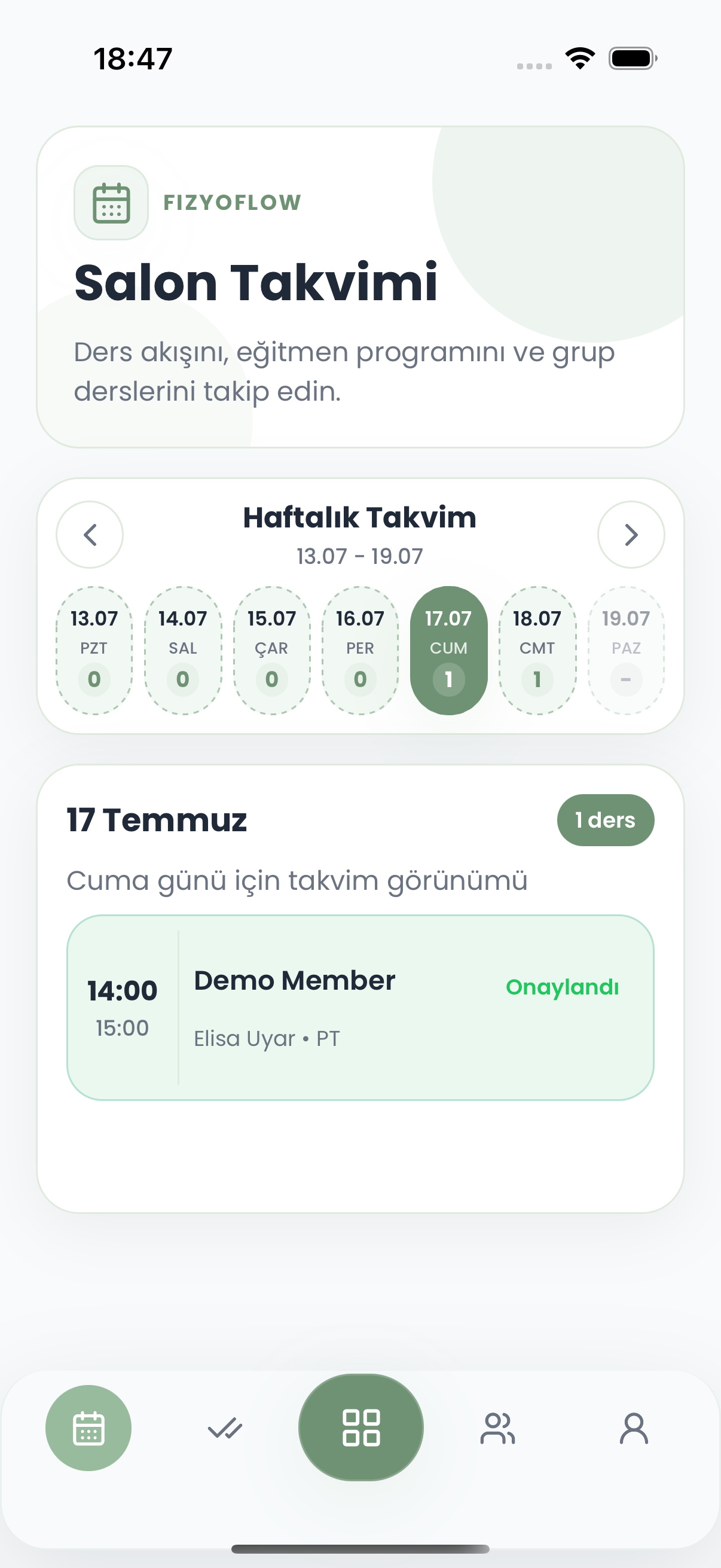 FizyoFlow Klinik rolünde Salon takvimi ekranı: Bireysel seanslar ve grup dersleri tek akışta