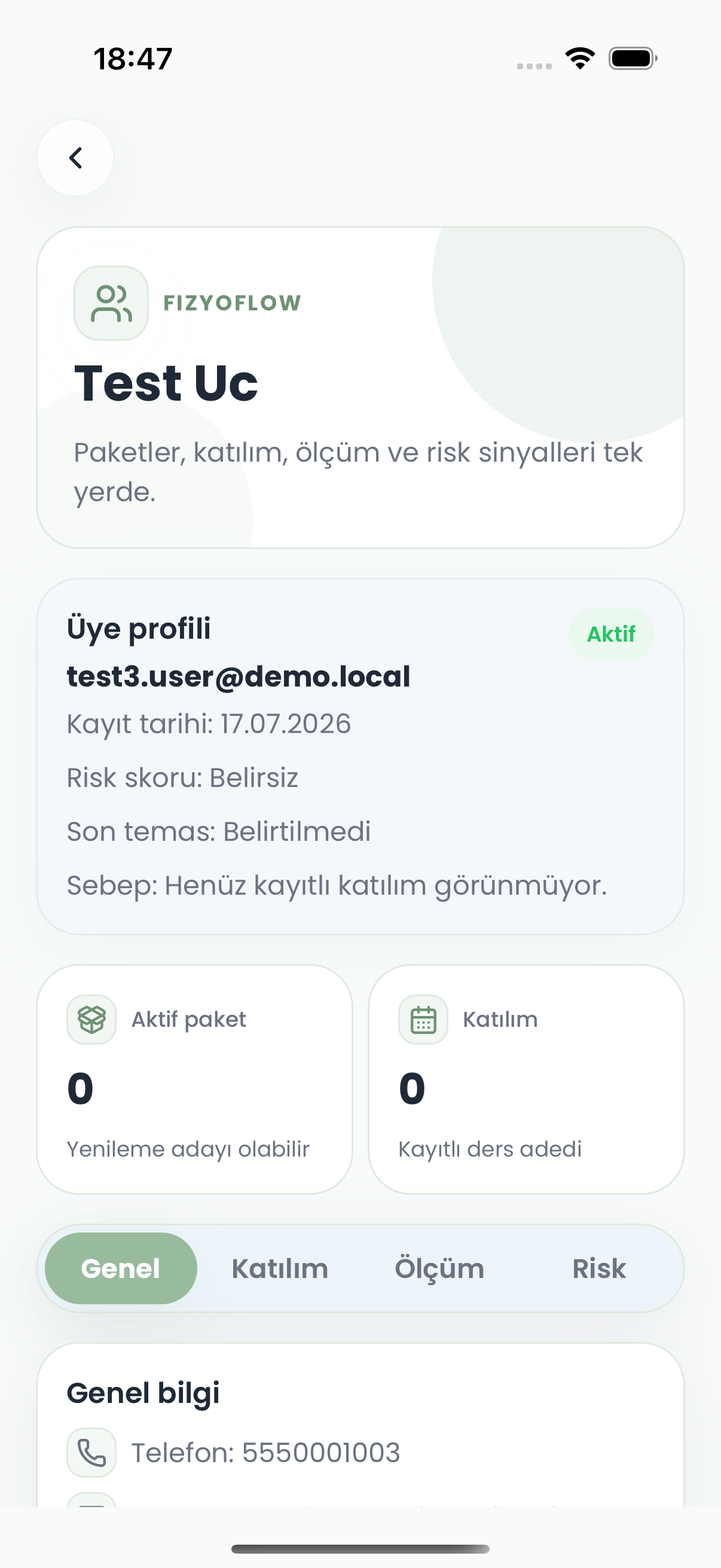FizyoFlow Klinik rolünde Danışan detayı ekranı: Paket, katılım ve ölçüm geçmişine toplu bakış